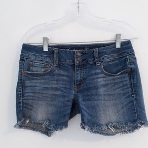 American Eagle  Artist stretch shorts Sz 6/A0